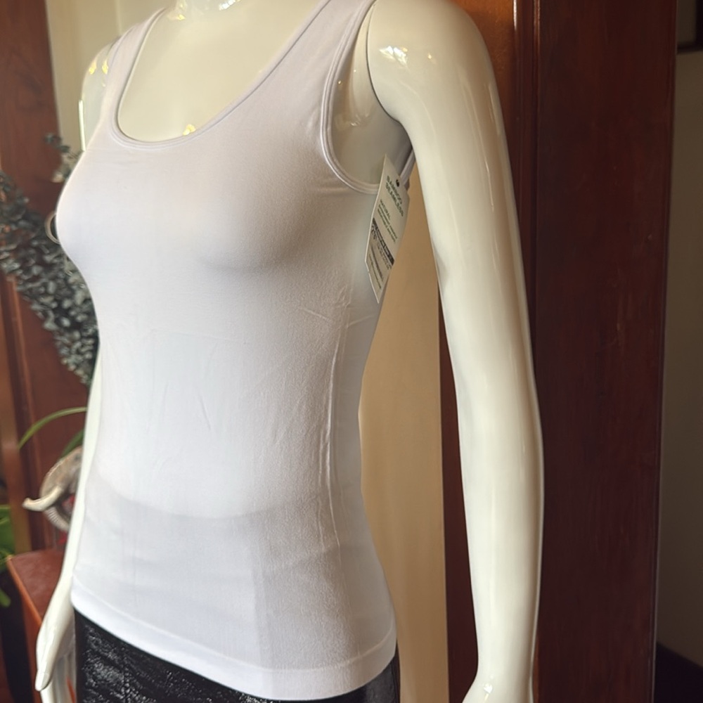 NWT one size  bamboo Women's White Tank Top by cest moi